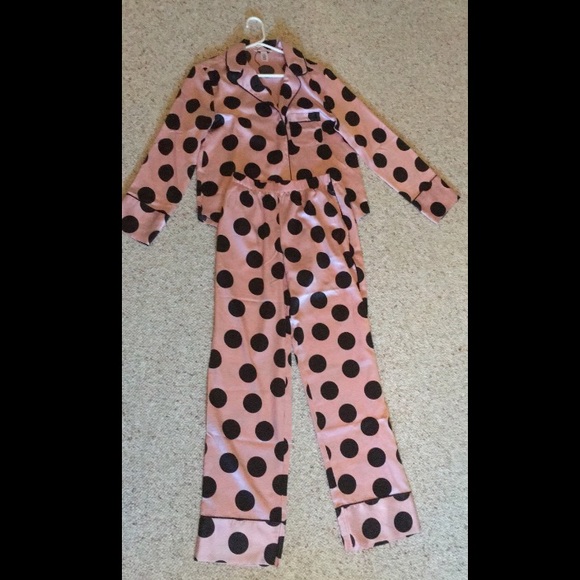 Victoria’s Secret satin sleep set - Picture 2 of 6